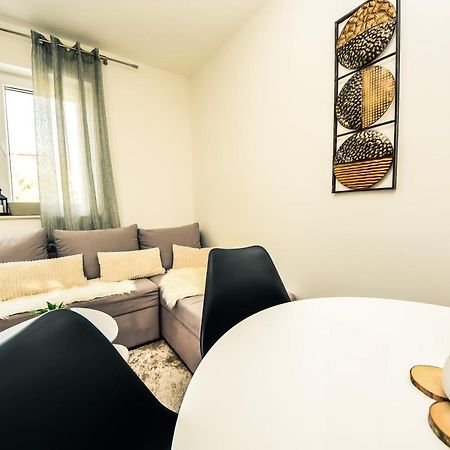 Villa Tara ซาดาร์ ภายนอก รูปภาพ